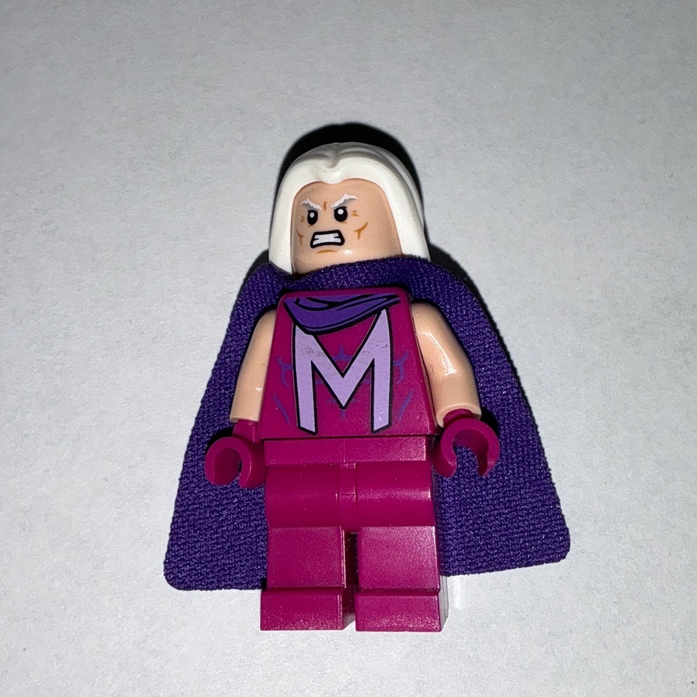 Lego Magneto 76281 Magenta Outfit X-Men Super Heroes Minifigure